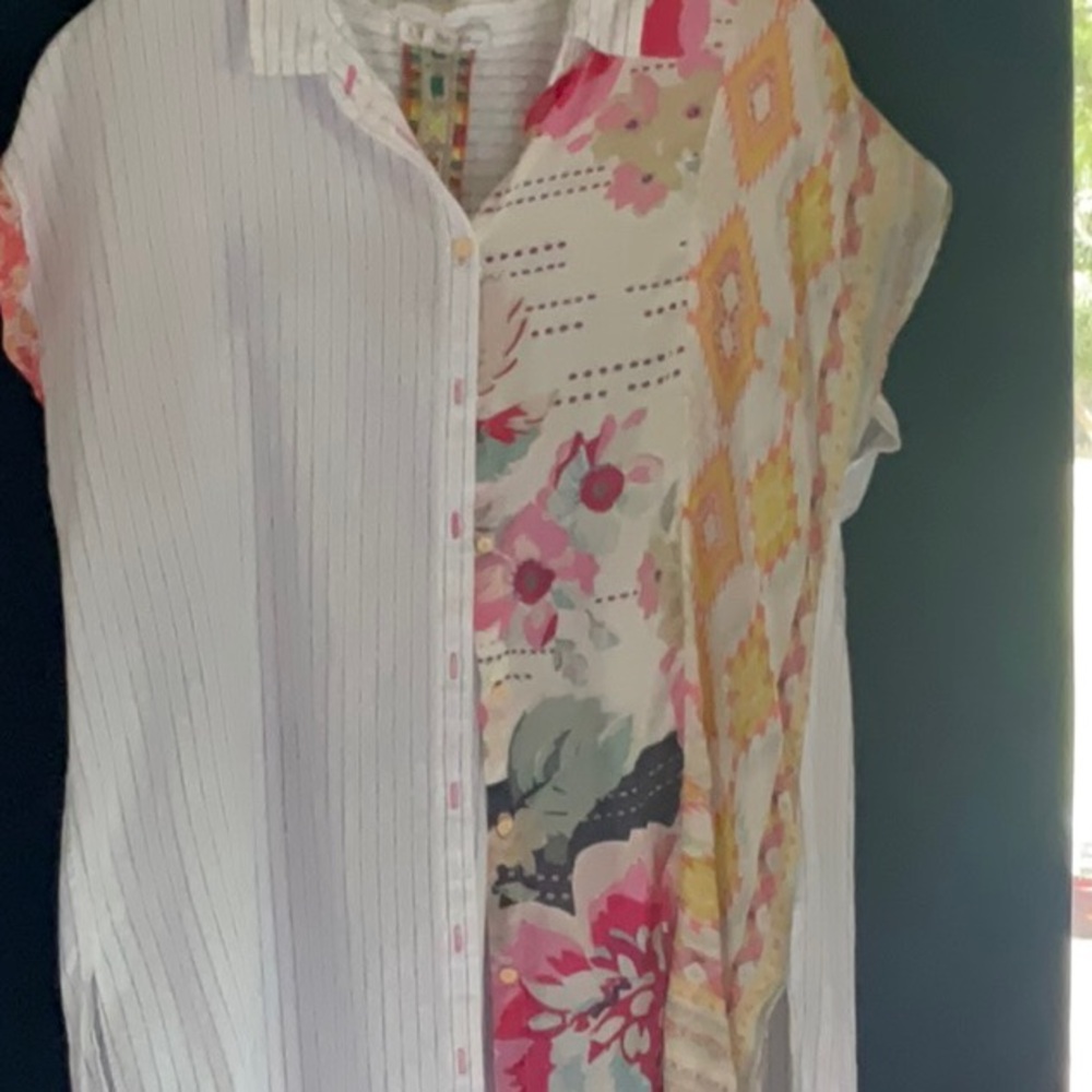 Johnny was 3J workshop blouse size medium